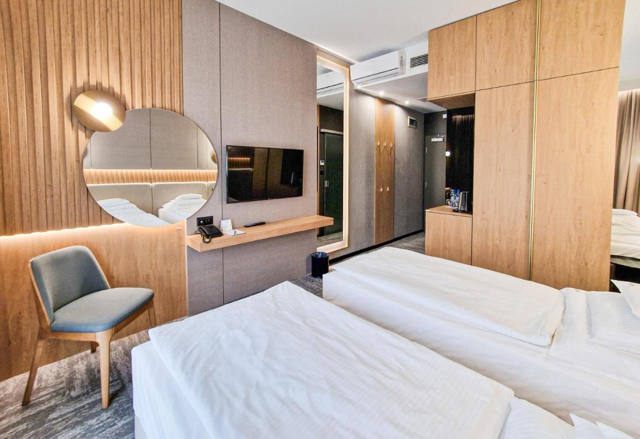 Hotel Arkas โปรชคอฟ ภายนอก รูปภาพ