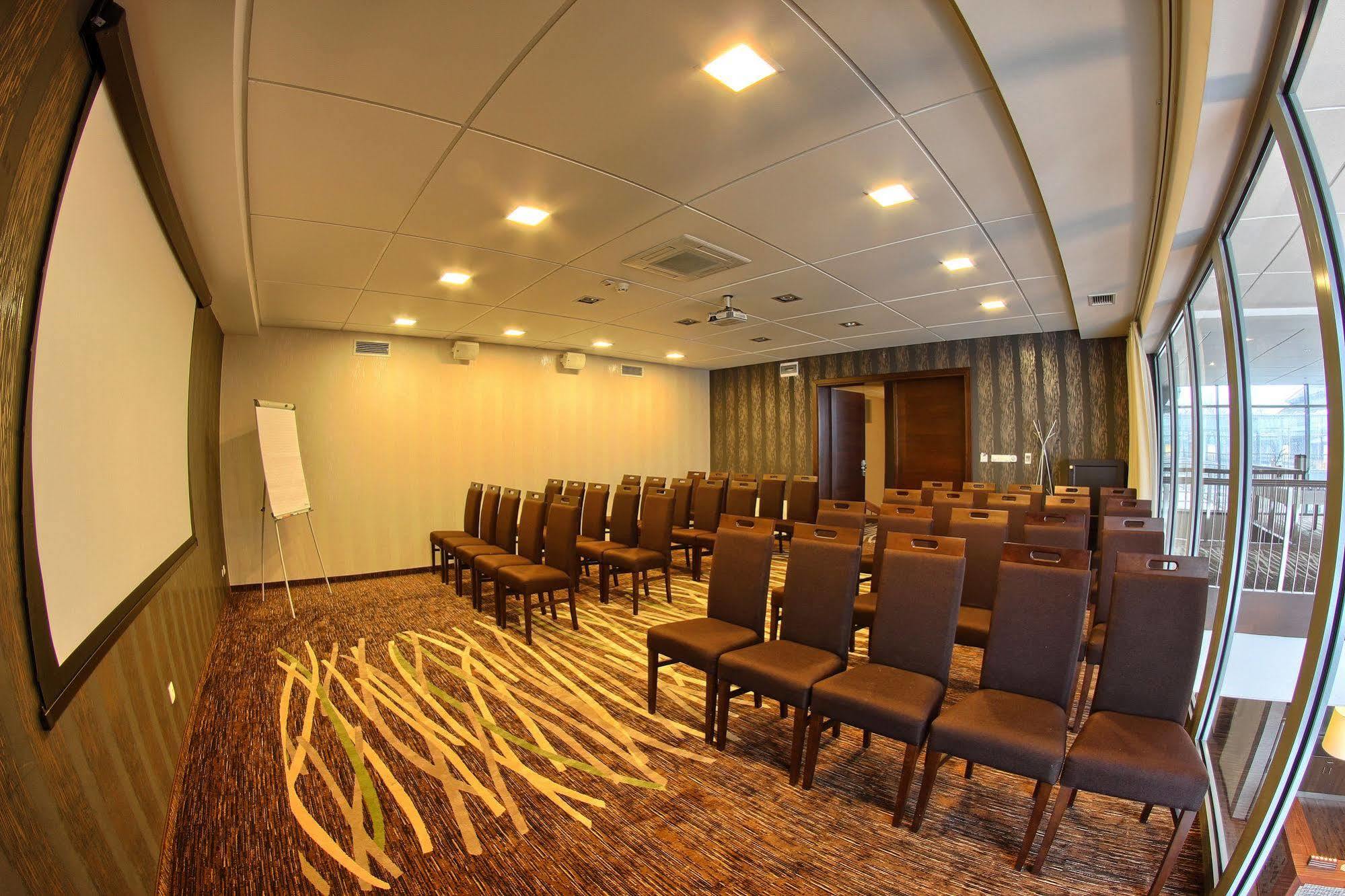 Hotel Arkas โปรชคอฟ ภายนอก รูปภาพ